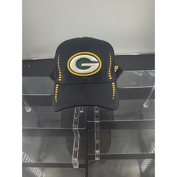 New Era Other - Green Bay‎ Packers NEW ERA 39THIRTY Small Medium Cap Hat Black Mesh Fitted Gold